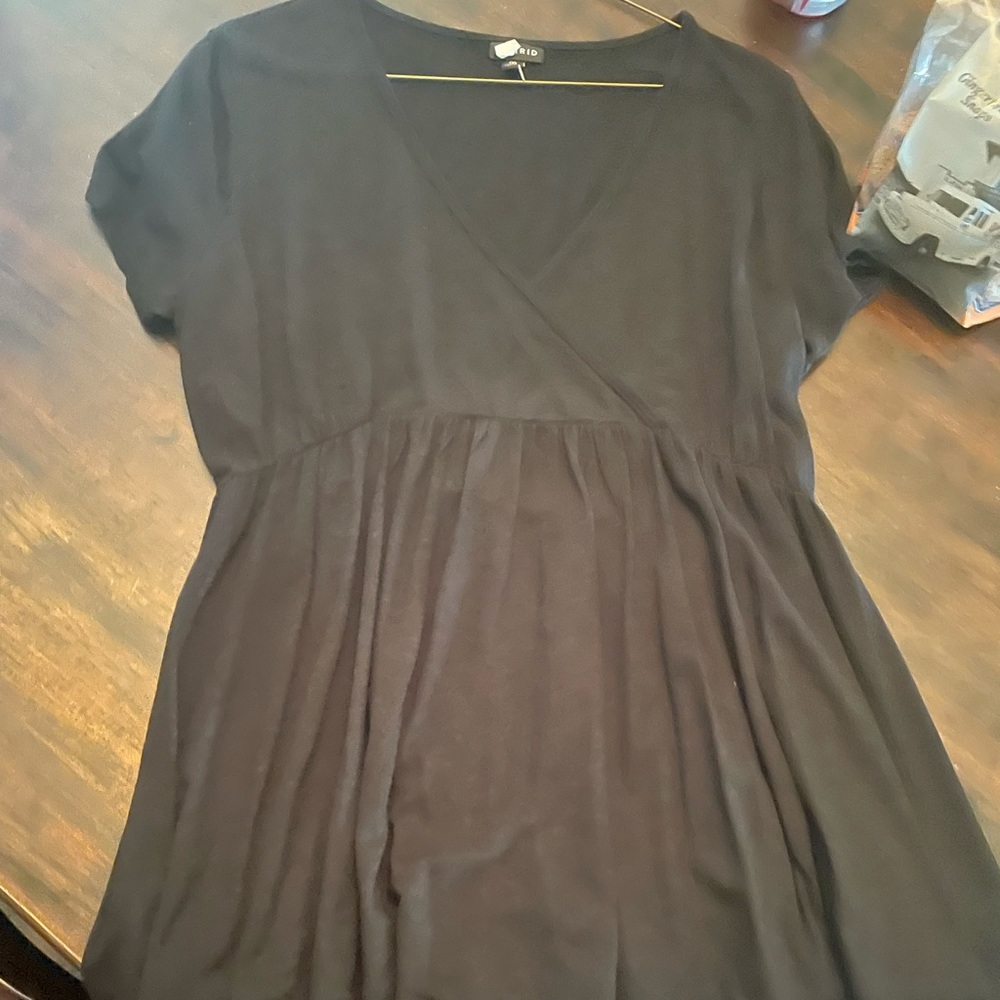 Top - Picture 2 of 2